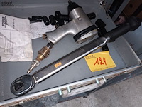 Lot 124 - powerplus moersleutelset met momentsleutelpowerplus pneumati - afbeelding 3 van  5