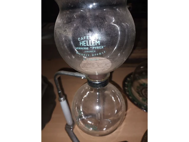 Lot 124 - waterketel en koffiezet. 3 stuks - afbeelding 3 van  3