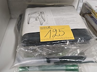 Lot 125 - bewaartassen en zeil voor tuin meubelen/kussens - afbeelding 1 van  5