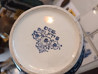 Lot 125 - delft vazen en tafelbel. 3 stuks - afbeelding 5 van  5