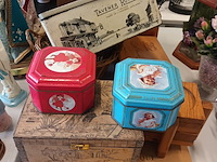 Lot 125 - dozen en blikken. 12 stuks - afbeelding 1 van  4