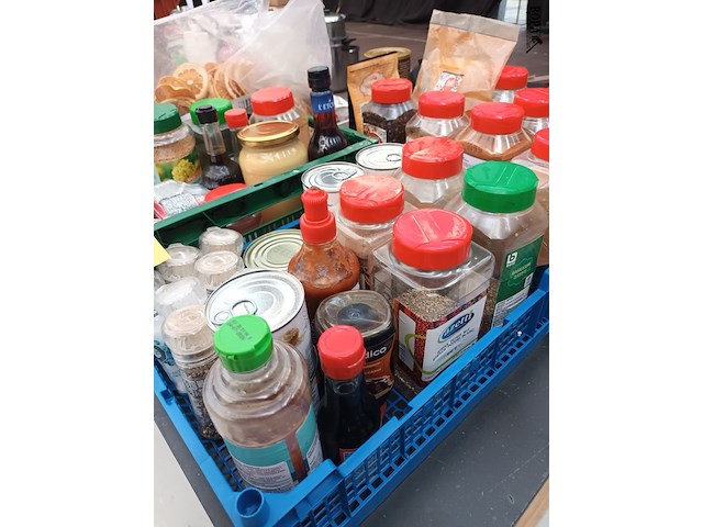 Lot 125 - lot kruiden en conserven - afbeelding 3 van  7