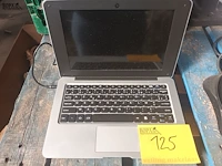 Lot 125 - notebook klipad