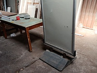 Lot 125 - rest inboedel - afbeelding 1 van  7