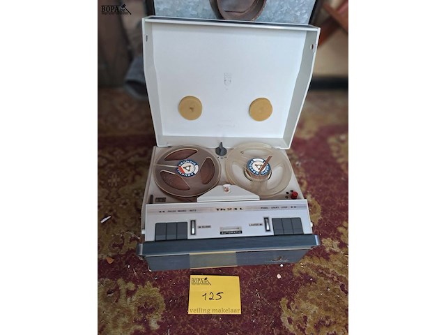 Lot 125 - vintage grundig tk17 bandrecorder uit jaren 60 - afbeelding 1 van  3