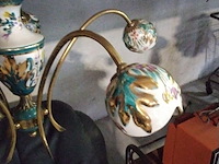 Lot 125 - vintage hanglamp - keramiek en messing - azuurblauw en goude - afbeelding 2 van  3