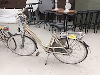 Lot 126 - dames citybike montego - afbeelding 1 van  6
