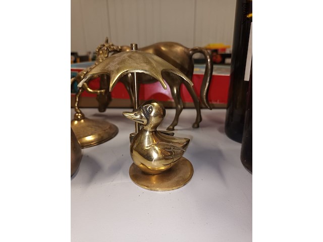 Lot 126 - decoratieve dieren in messing. 4 stuks - afbeelding 2 van  5