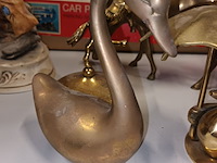 Lot 126 - decoratieve dieren in messing. 4 stuks - afbeelding 3 van  5