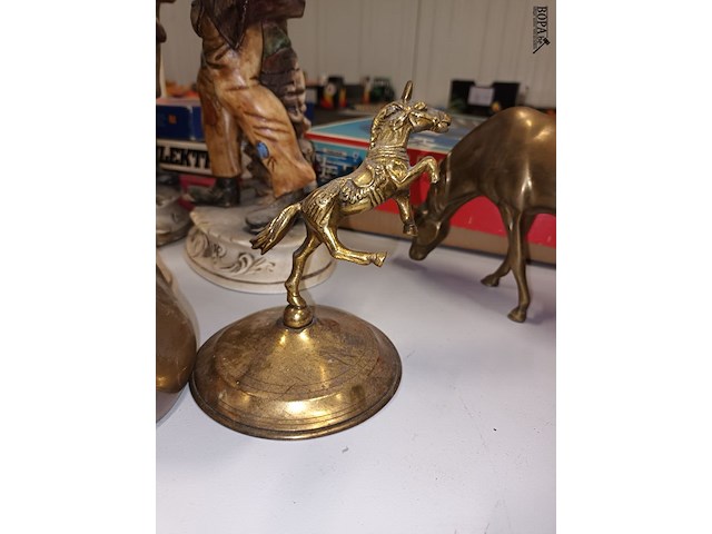 Lot 126 - decoratieve dieren in messing. 4 stuks - afbeelding 4 van  5