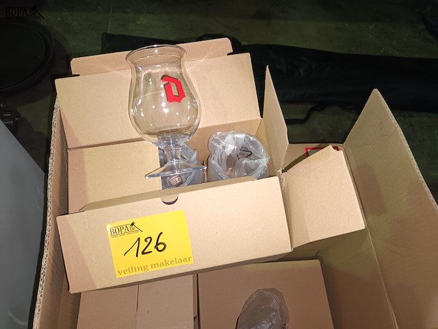 Lot 126 - herbruikbare duvel bekers - afbeelding 2 van  3