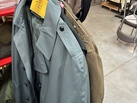 Lot 126 - lot legerkostuums