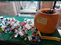Lot 126 - lot playmobil - afbeelding 1 van  3