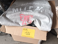 Lot 126 - sweater mlle m. 15 stuks - afbeelding 1 van  3