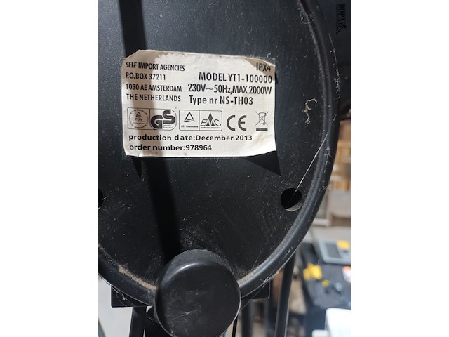 Lot 126 - terrasverwarmer tuv - afbeelding 3 van  3