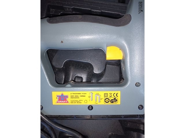 Lot 126 - topcraft elektrische nietmachine - afbeelding 4 van  4