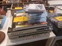 Lot 126 - verzamel items treinen. 12 stuks