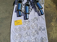 Lot 126 - vintage hanglamp met 3 lichtpunten, chromen cilinders en geo - afbeelding 1 van  3