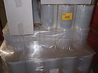 Lot 126 - wikkelfolie - afbeelding 1 van  4