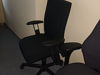 Lot 127 - bureaustoel. 3 stuks - afbeelding 2 van  3