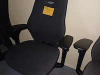 Lot 127 - bureaustoel. 3 stuks - afbeelding 3 van  3