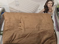 Lot 127 - elektrisch onderdeken en bovendeken - afbeelding 1 van  4