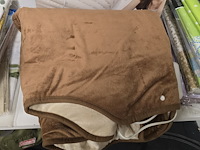 Lot 127 - elektrisch onderdeken en bovendeken - afbeelding 3 van  4