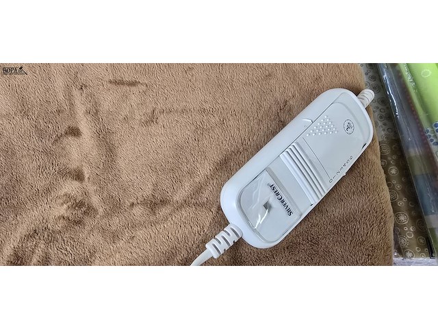 Lot 127 - elektrisch onderdeken en bovendeken - afbeelding 4 van  4