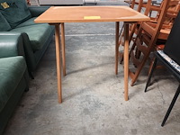 Lot 127 - houten keukentafel - afbeelding 2 van  3