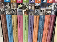 Lot 127 - lot boeken en dvd's over de wereld - afbeelding 4 van  5