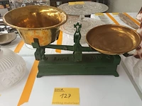 Lot 127 - weegschaal