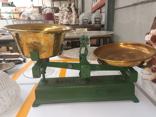 Lot 127 - weegschaal - afbeelding 2 van  4