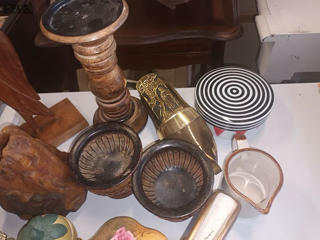 Lot 128 - decoratie. 13 stuks - afbeelding 2 van  4