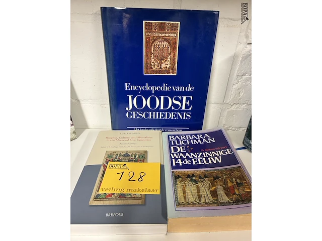 Lot 128 - lot religie/cultuurboeken - 3 stuks - afbeelding 1 van  2