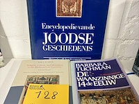 Lot 128 - lot religie/cultuurboeken - 3 stuks