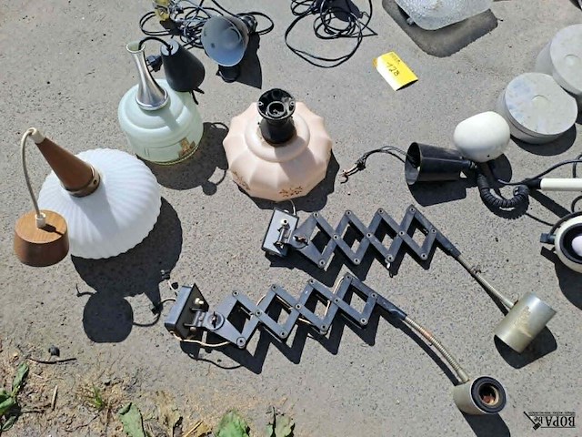Lot 128 - lot vintage lampen en armaturen en lichtbak christofle - afbeelding 3 van  7