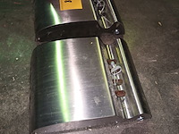 Lot 128 - wand asbak. 2 stuks - afbeelding 2 van  3