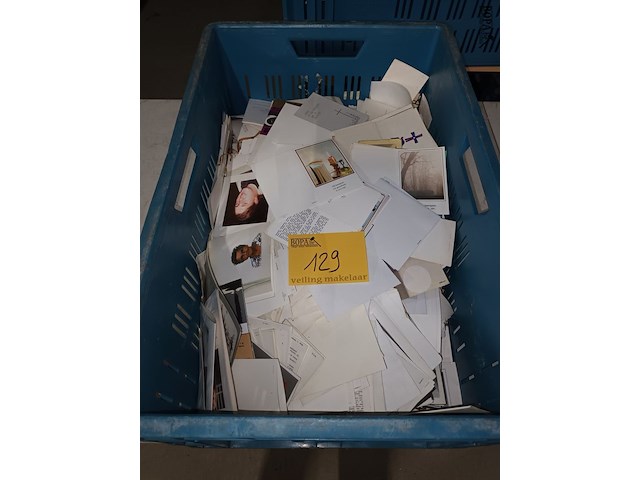 Lot 129 - bidprentjes - afbeelding 1 van  3