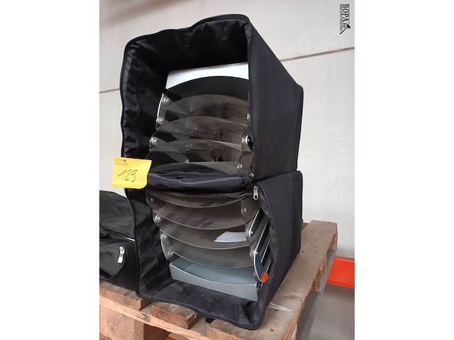 Lot 129 - draagtassen - afbeelding 2 van  4