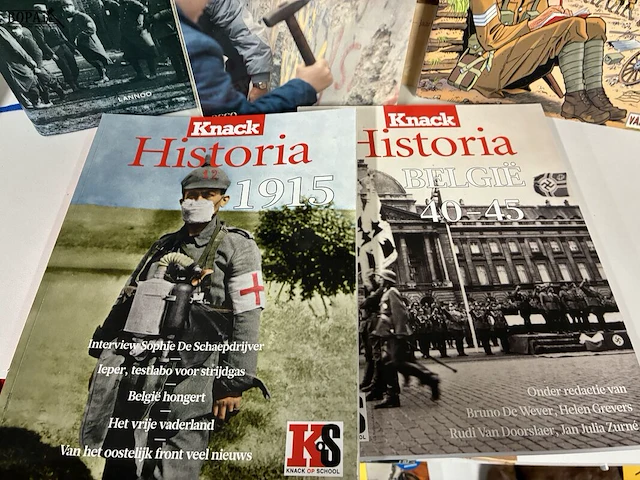 Lot 129 - lot geschiedenisboeken - 5 stuks - afbeelding 2 van  3