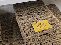 Lot 129 - rotan manden met deksel 3 stuks - afbeelding 2 van  3