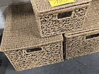 Lot 129 - rotan manden met deksel 3 stuks - afbeelding 3 van  3