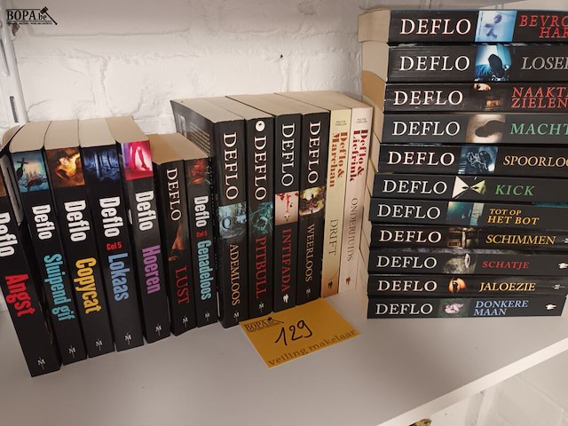 Lot 129 - spannende boeken deflo. 24 stuks - afbeelding 1 van  3
