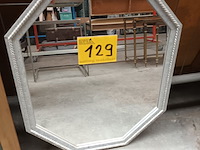 Lot 129 - spiegel achthoekig - afbeelding 1 van  3