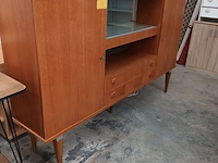 Lot 129 - vintage dressoir kast - afbeelding 1 van  7