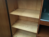 Lot 129 - vintage dressoir kast - afbeelding 4 van  7