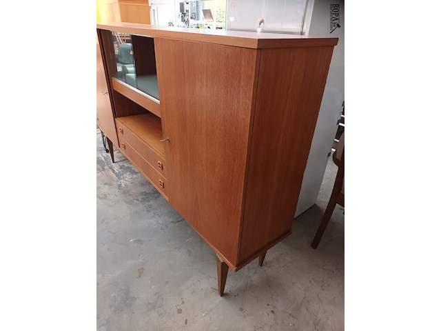 Lot 129 - vintage dressoir kast - afbeelding 7 van  7