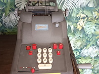 Lot 13 - antieke rekenmachine