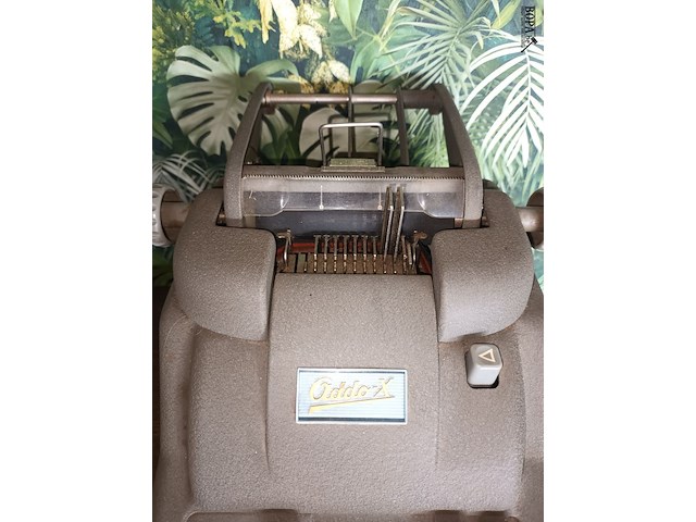 Lot 13 - antieke rekenmachine - afbeelding 3 van  4