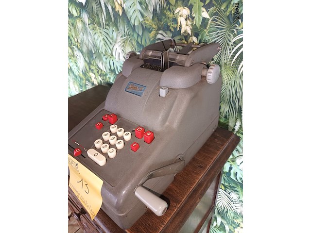 Lot 13 - antieke rekenmachine - afbeelding 4 van  4